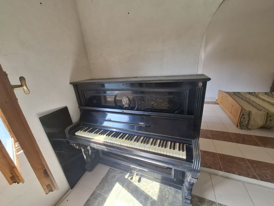 Pianina de colecție Barthol