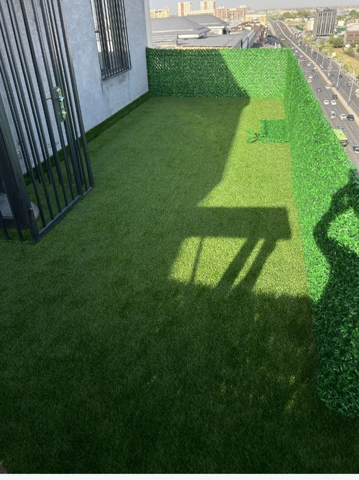 Suniy gazon VA zabor o'rnatish