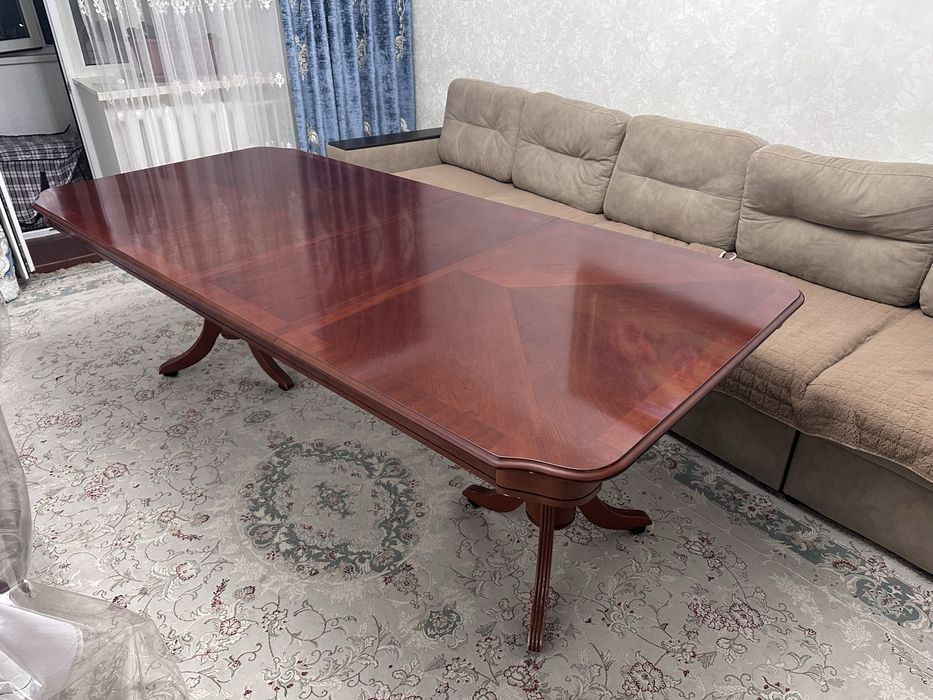 Срочно продам Стол со стульями