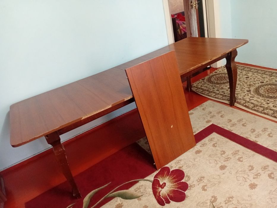 Продам стол, в хорошем состоянии