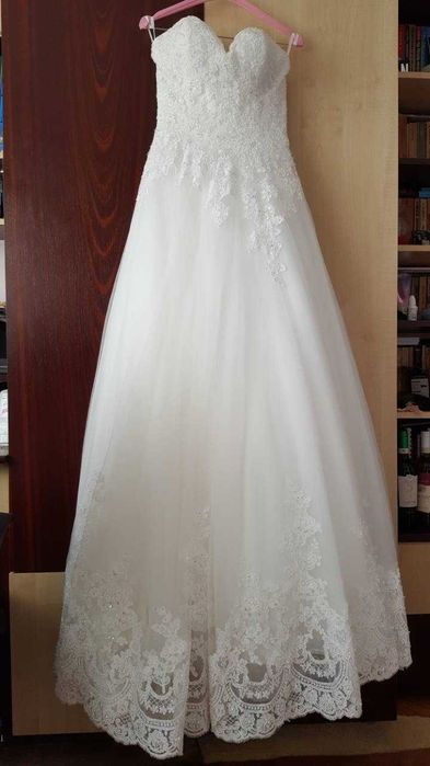 Vand rochie mireasa