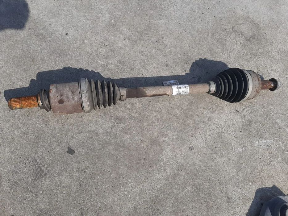 planetara stanga fata renault scenic 3 megane 3  1.5 dci  8200847584