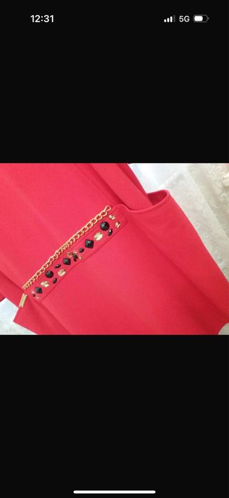 Продам платье новое