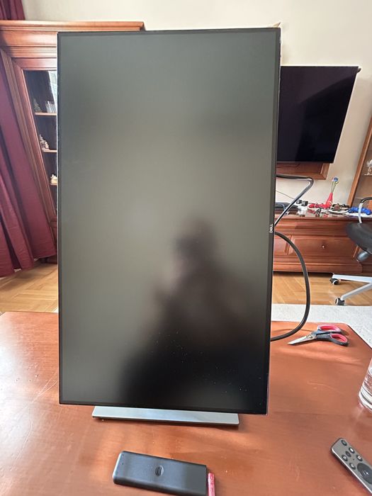 Dell UltraSharp U2717D – 27″ QHD IPS монитор