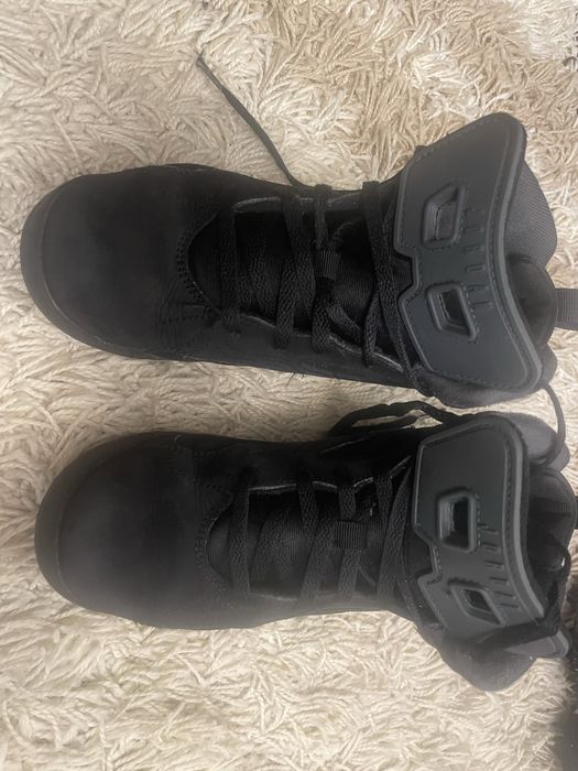 Ghete nike jordan marime 34