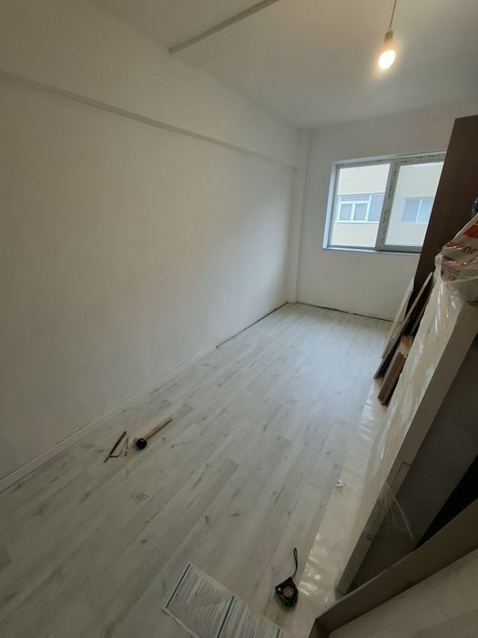 Închiriez garsoniera zona Brestei