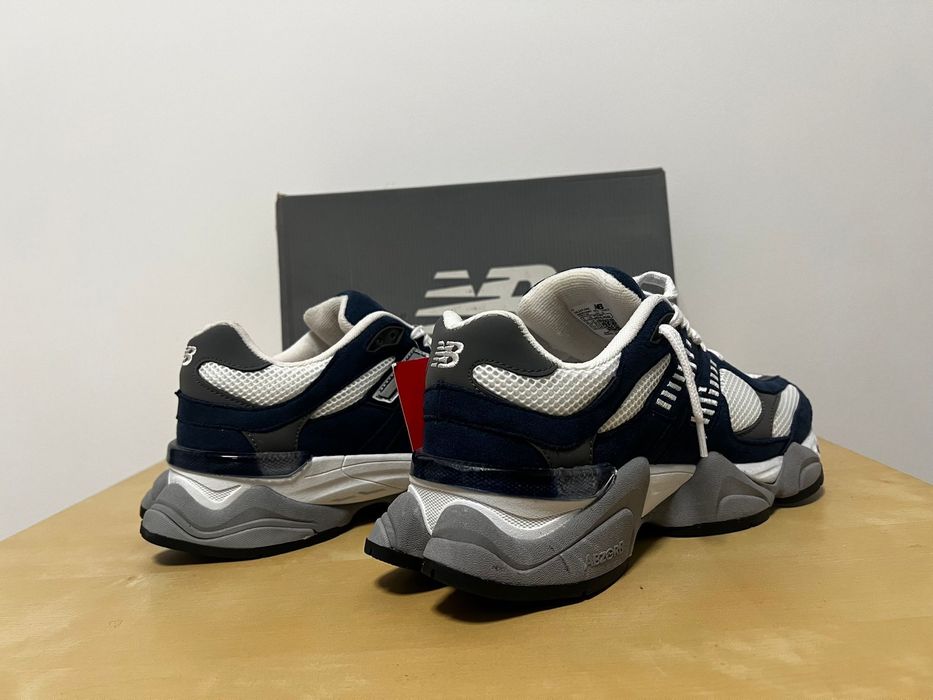 Adidasi New Balance 9060