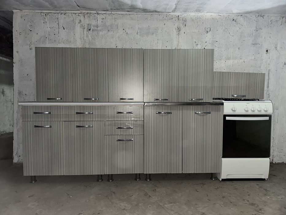 Продам кухонный гарнитур