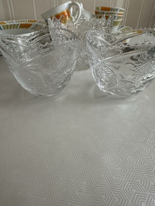 Продам стеклянные вазы