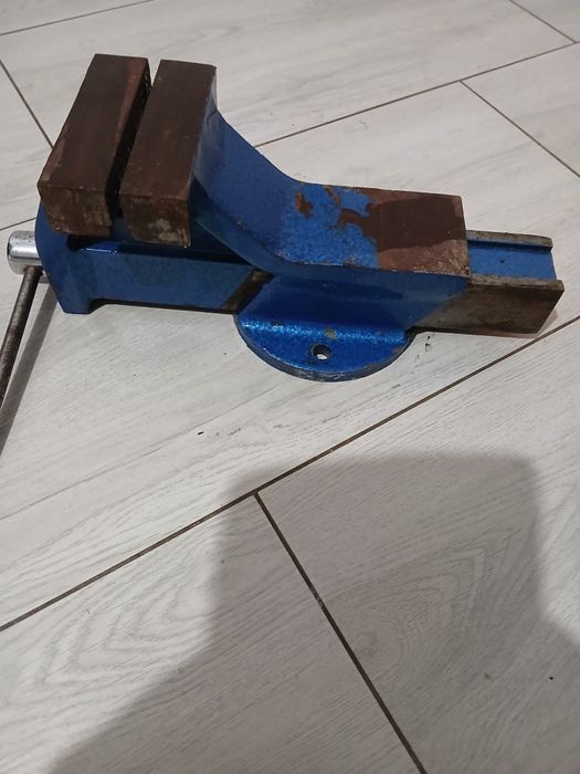 Vând rotopercutor Rioby