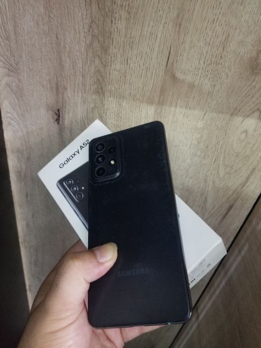 Samsung A52 128g  srochna sotiladi