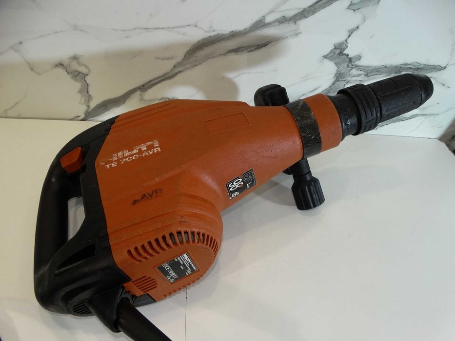 2025 - Hilti TE 700 AVR - Къртач 11.5 J