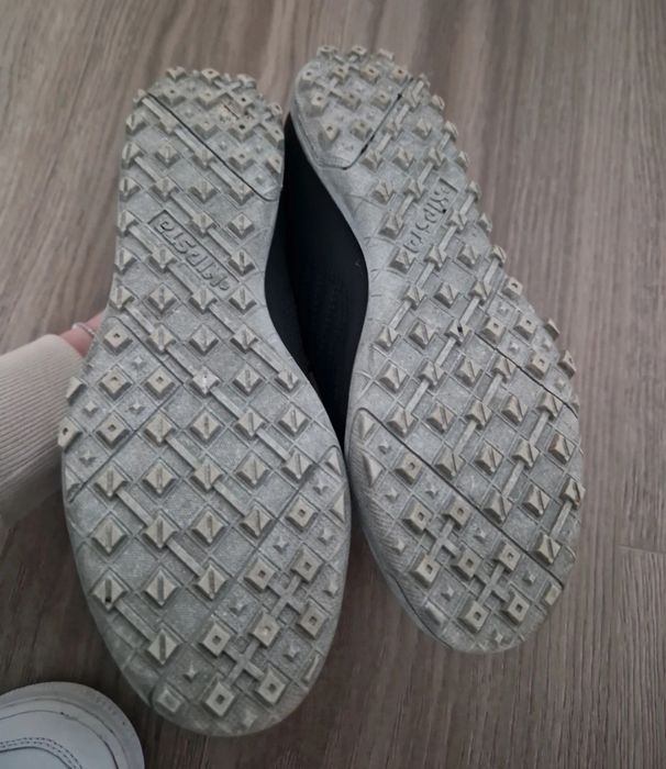 Adidasi de fotbal Kipsta