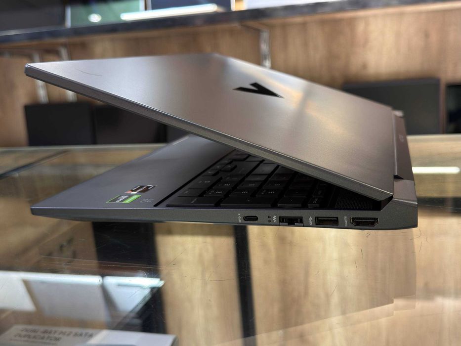 HP Victus 16 Ryzen 5 5600H ram 16 ssd 512 GTX 1650 4Gb
