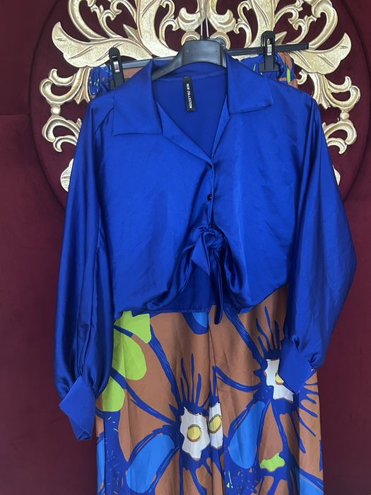 Costum marime universala