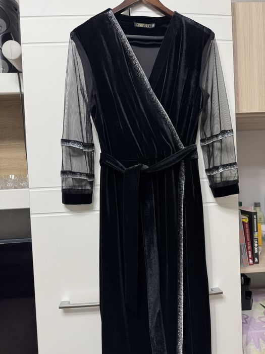 Продам платье велюр