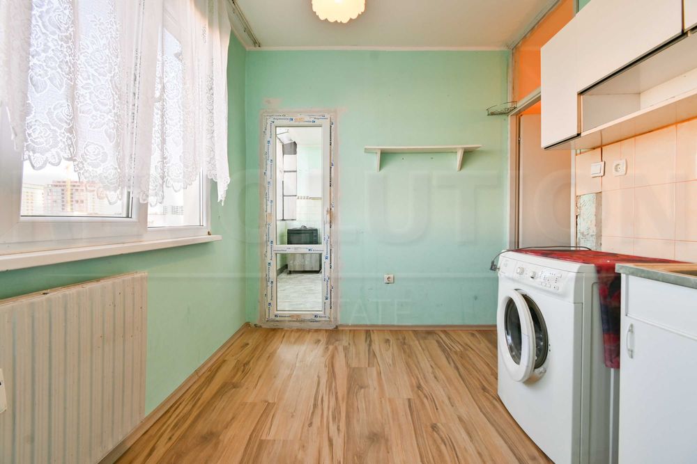 Продава се Двустаен апартамент в София, Фондови жилища - 68 кв.м за 2059 €/кв.м - Снимка #2