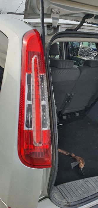Ceasuri bord/Stopuri cu led Ford Focus 2/C-MAX/S-max Facelift 8V4T-10849-GJ/ Stopuri doar pentru C-Max model Facelift la 450 bucată sau 800 ambele