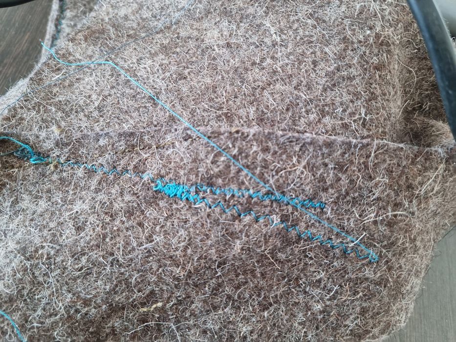 Продам швейную машину