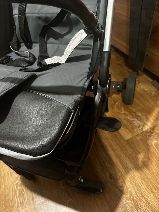 Продавам количка CHIPOLINO PIXIE