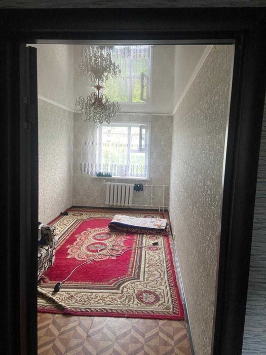 // 3 комн. кв. не угловая Абая первая линия 2 микр.-он