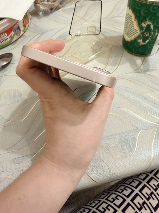 Продам Iphone 13 128 gb