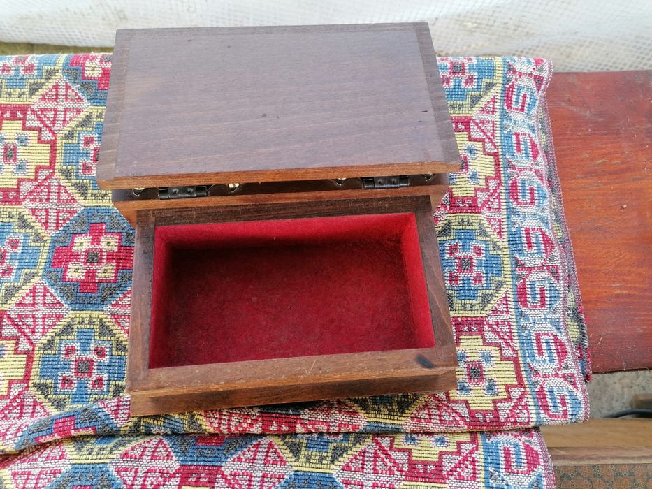 Cutii bijuterii vechi