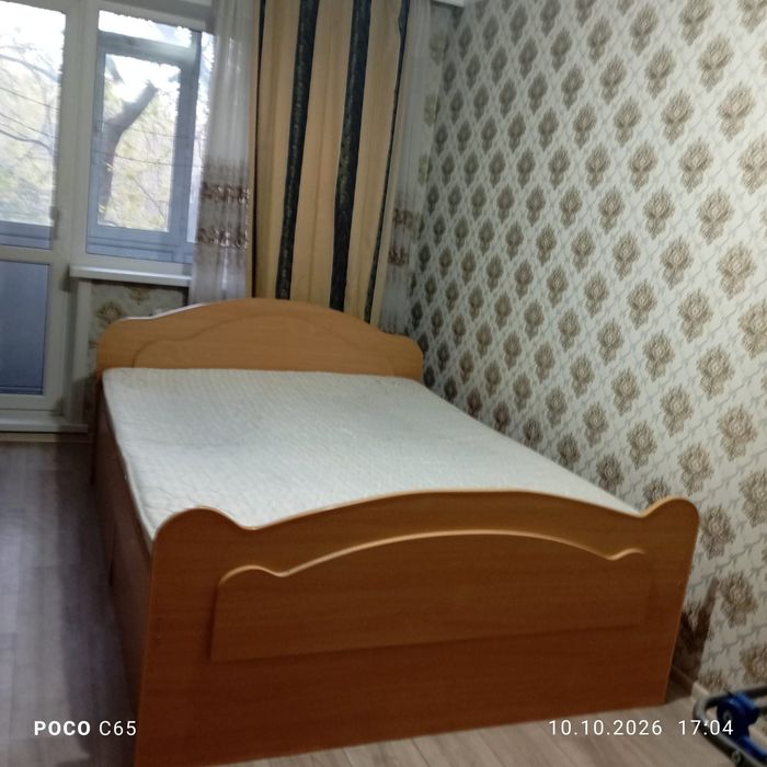 Продам спальню кровать
