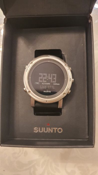 Продам часы SUUNTO
