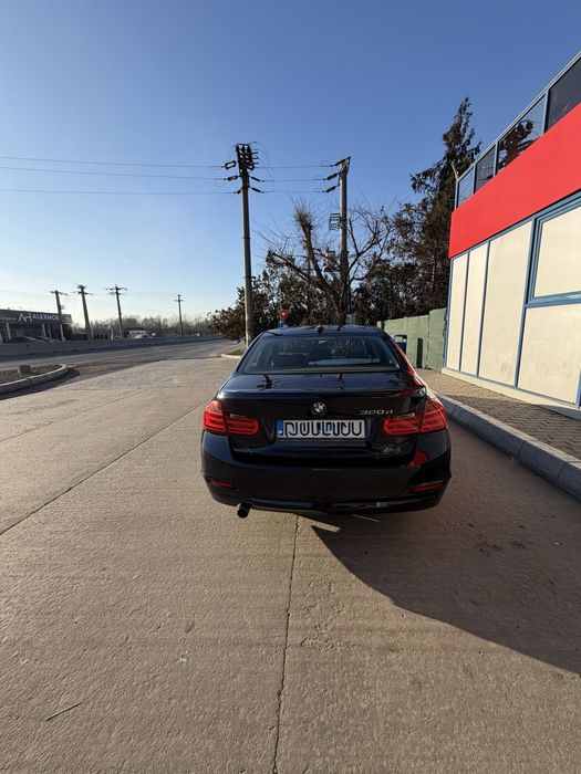 BMW f30, Automată 8+1 ,2013