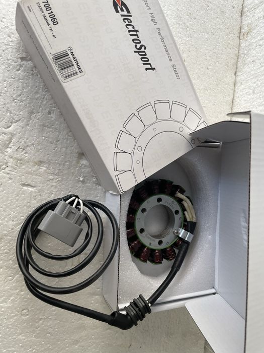 Yamaha YZF R1 02-03/04-06/07-08 R6 02-07 части