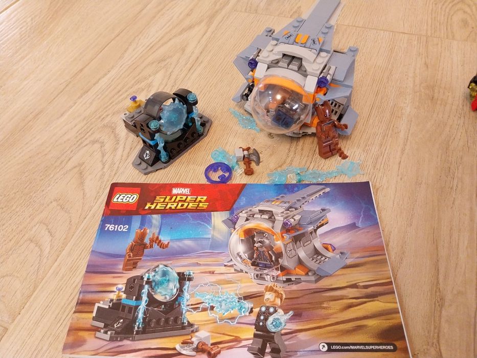 Vând seturi Lego Marvel