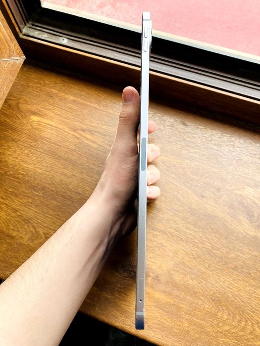 iPad pro 11 M2 Sim+Wi-Fi Sotladi