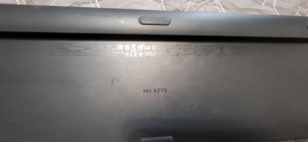 Tastatura Logitech MX Keys  WirelessBluetooth fuctionala fisura tasta7