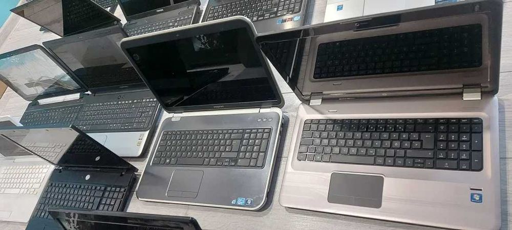 vand lot 20 laptopuri functionale ddr 3 si ddr 4  dezmembrate