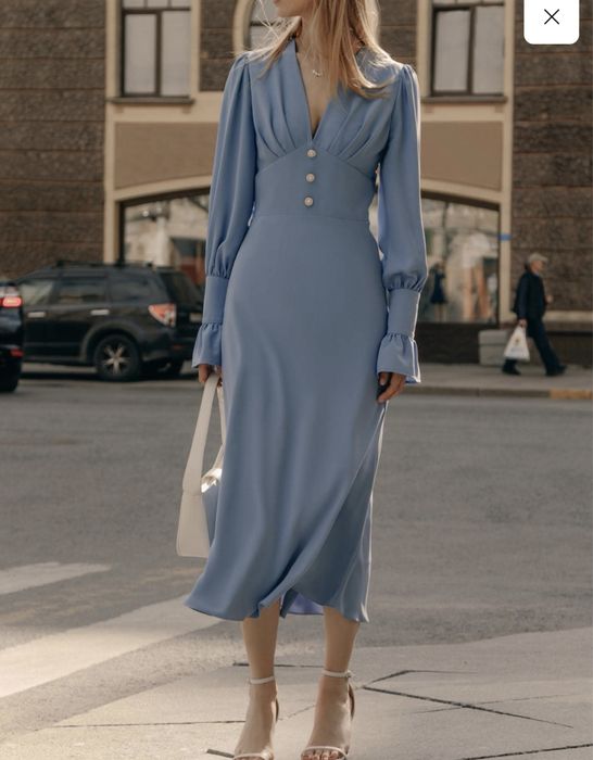 Продается красивое женственное платье бренда  Lichi