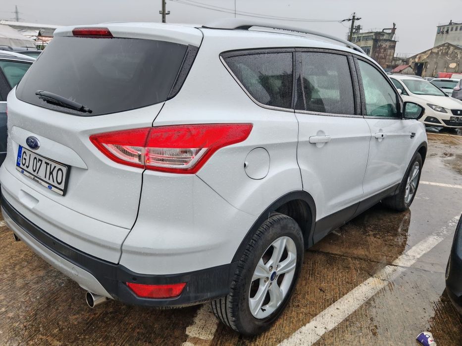 Vând  Ford kuga an 2013
