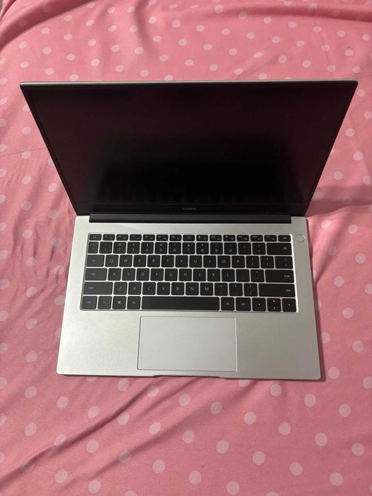 VÂND Laptop Huawei MateBook D 14