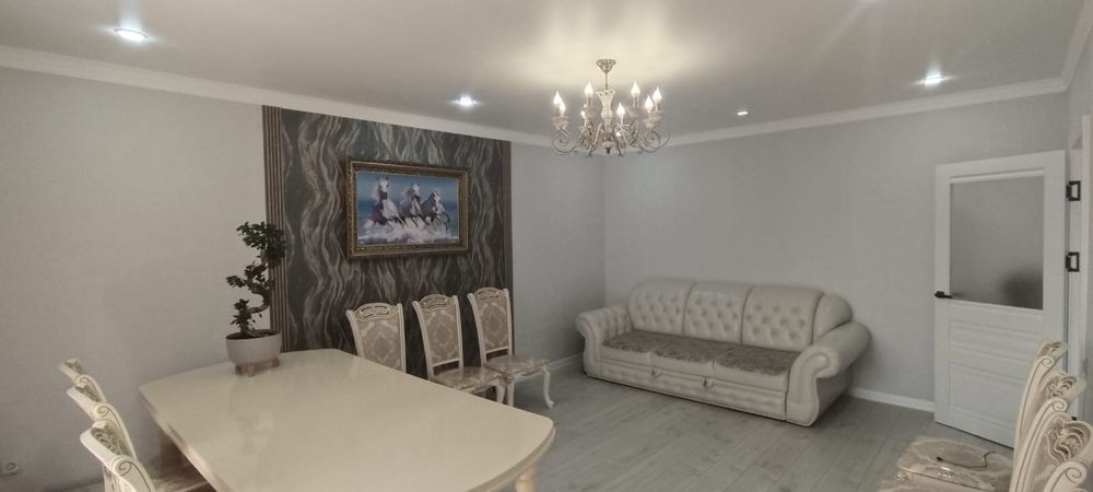 Продам 4-комн квартиру на Муканова