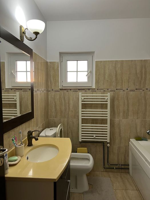 PF casă de închiriat 4 camere Valea Adâncă