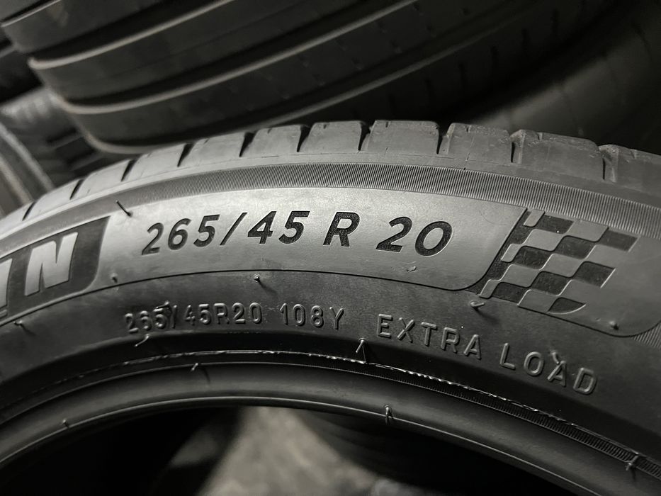 295/40/20 и 265/45/20 MICHELIN, като Нови!