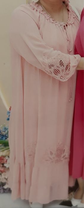 Продаю платье нарядное