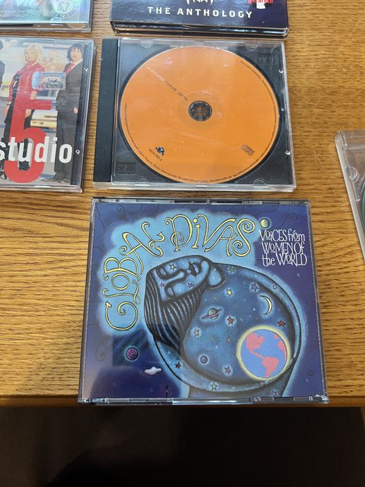 Продам cd диски фирменные