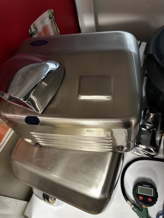 Uscator maini Limpio