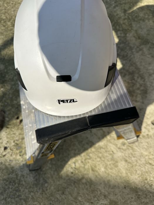 Casca alpinism Petzl