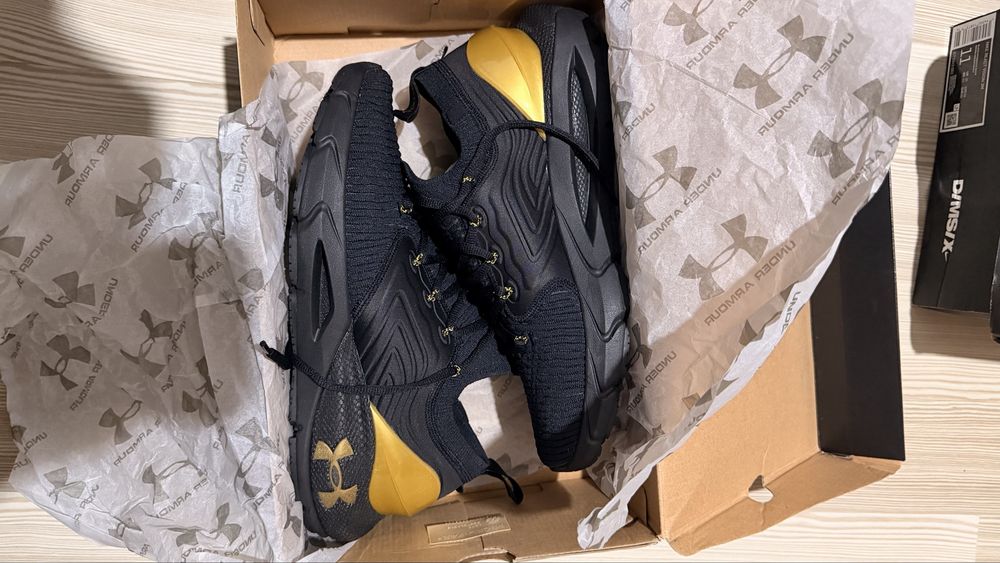 Under armour hovr phantom 2 intlknt marimea 45 noi nepurtati.