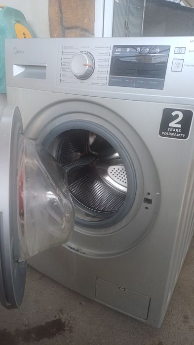 Стиральная машина б/у Midea