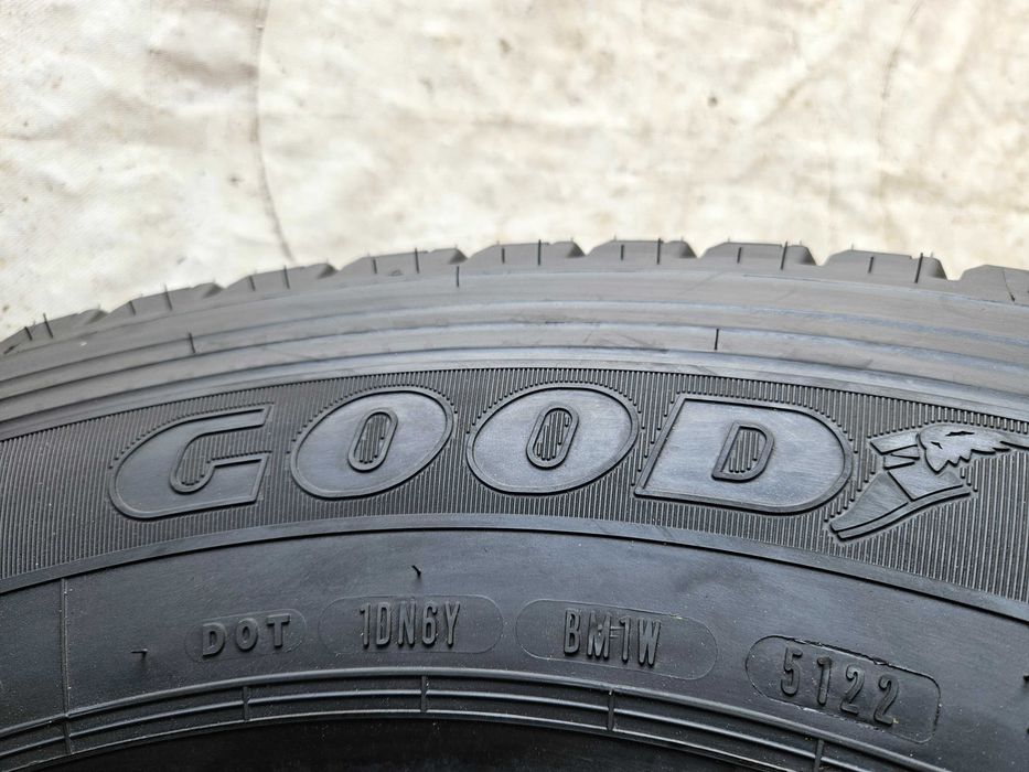 1 Нова гума 275/70R22.5 Goodyear KMax D 148/145M Germany 270eвро С ДДС