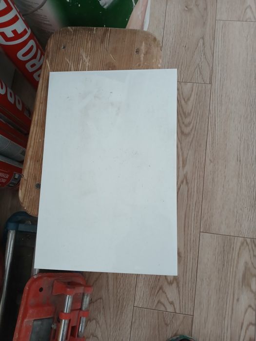 Продам плитку кафельную