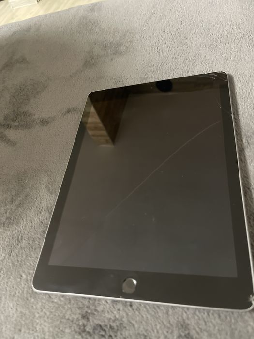 Ipad 6 gen работи отлично